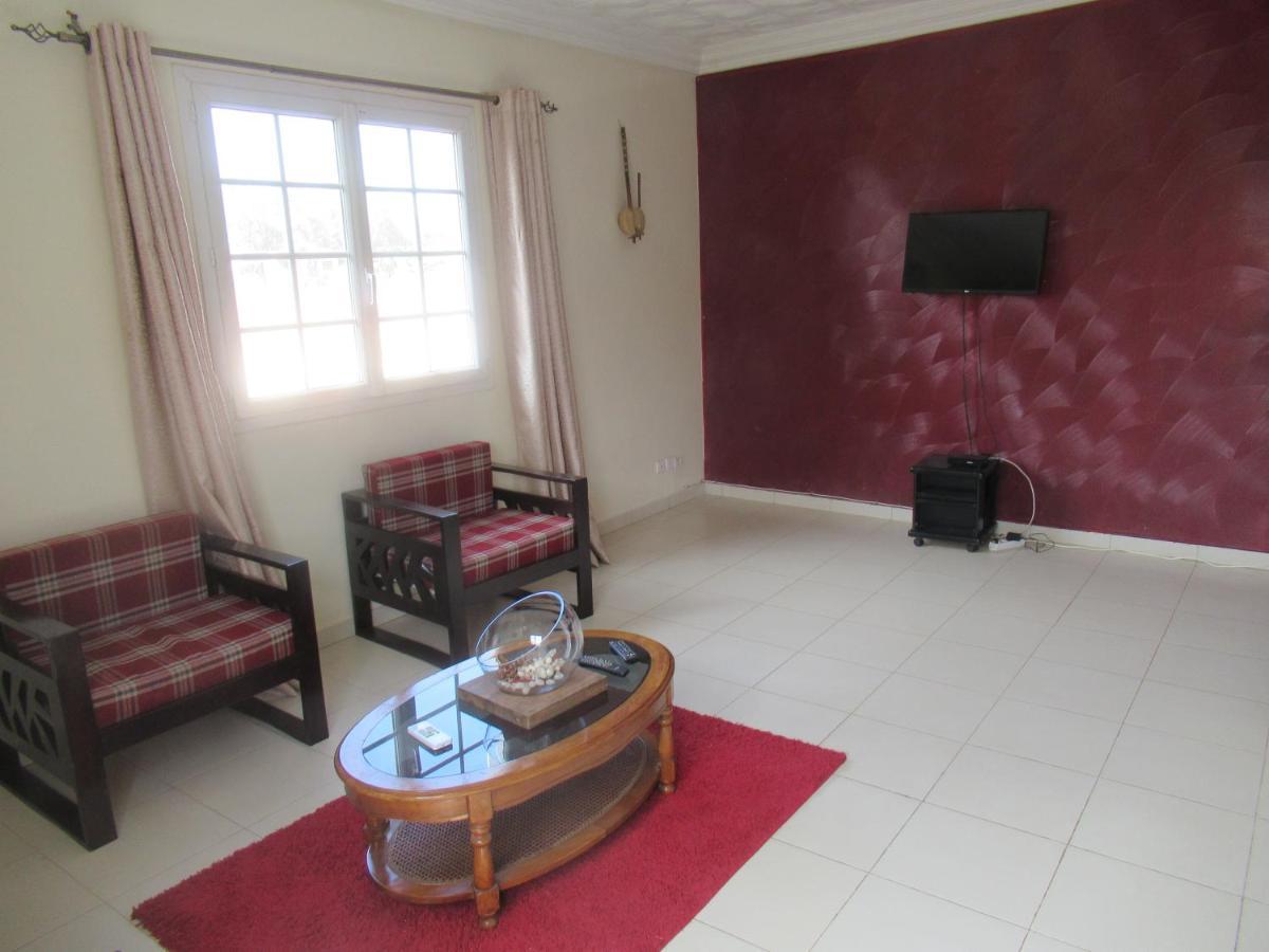 Residence Kalado Saly Buitenkant foto